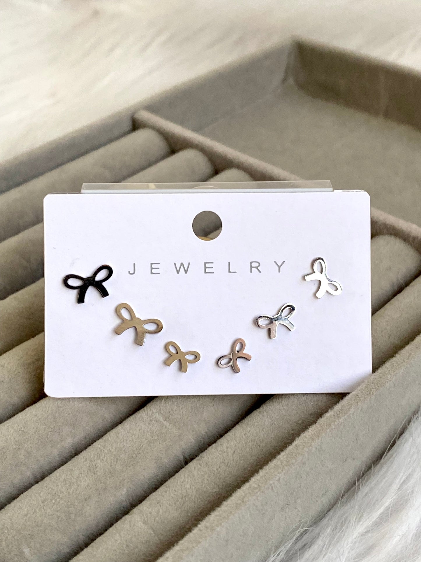 Bow Earrings Set