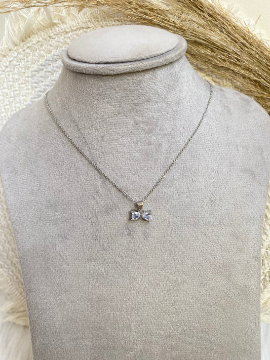 Silver Bow Necklade